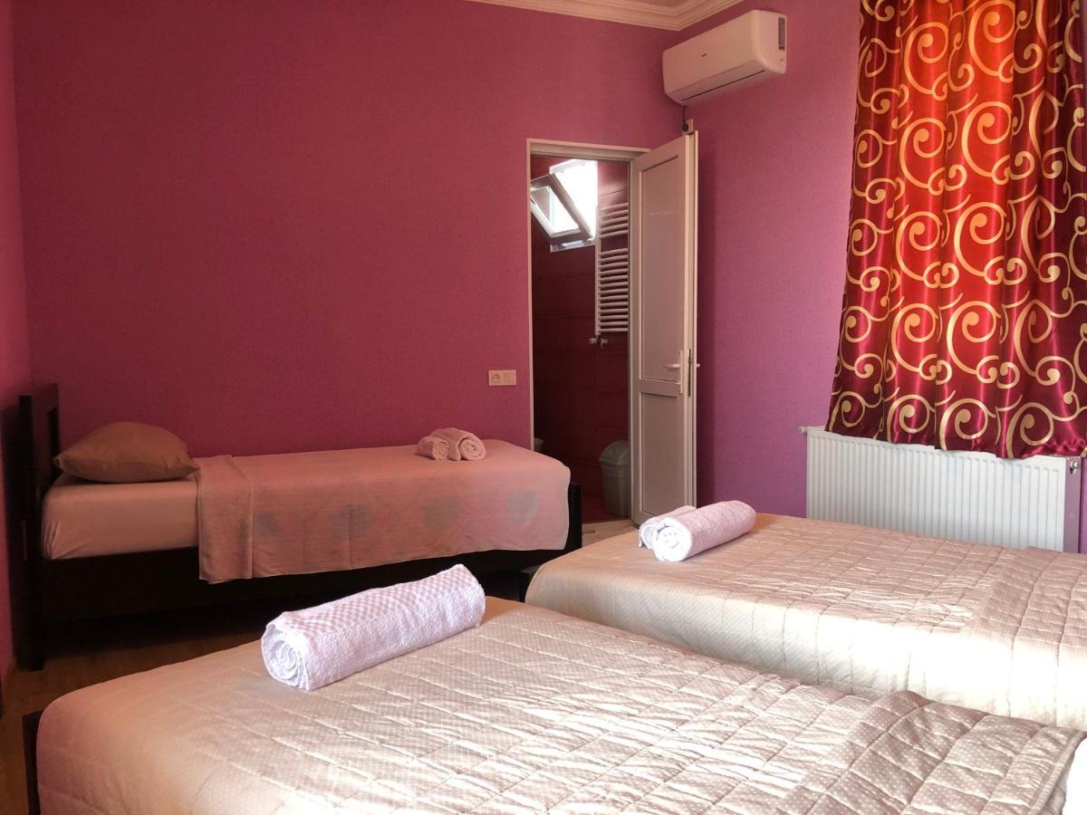 Doors Hotel Kutaisi Luaran gambar