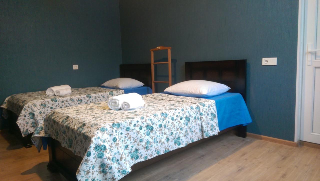 Doors Hotel Kutaisi Luaran gambar