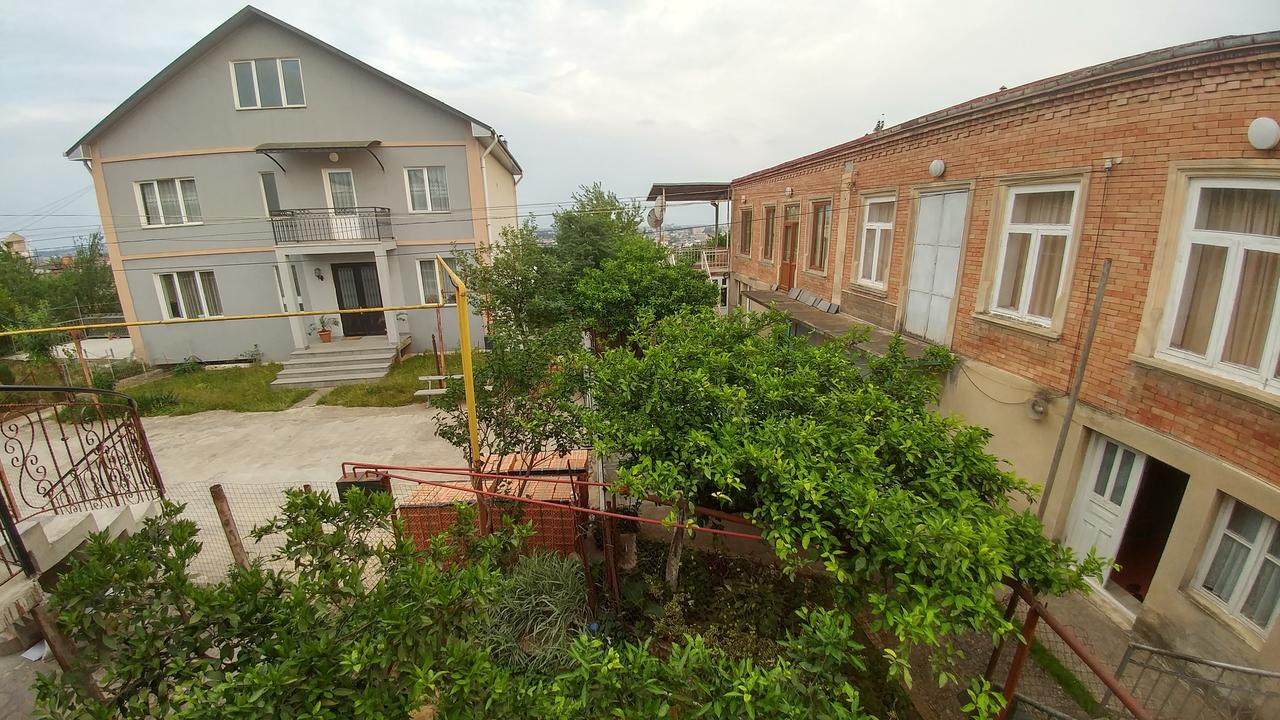 Doors Hotel Kutaisi Luaran gambar