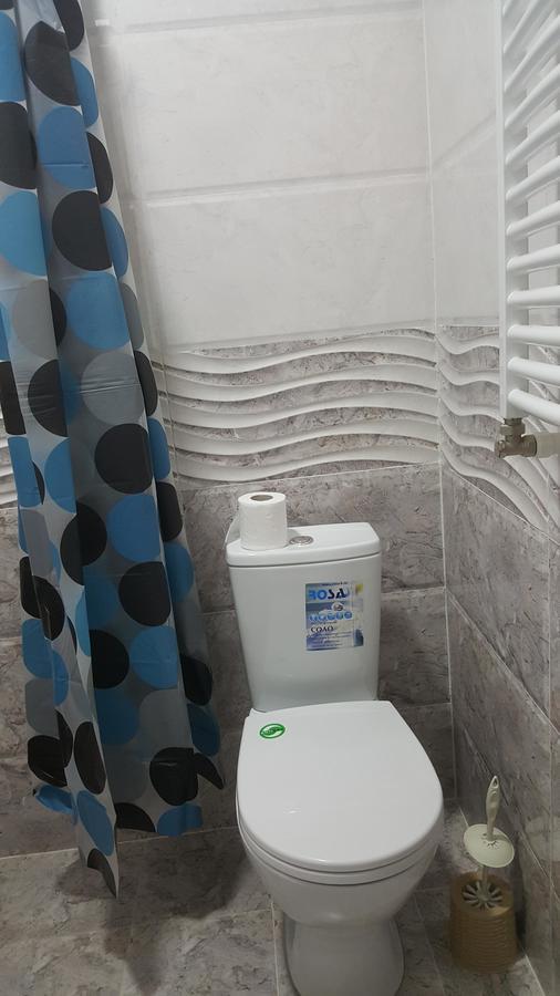 Doors Hotel Kutaisi Luaran gambar