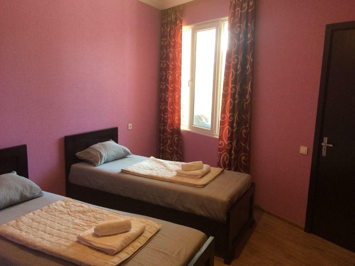 Doors Hotel Kutaisi Luaran gambar