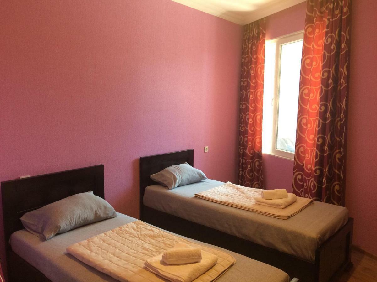 Doors Hotel Kutaisi Luaran gambar